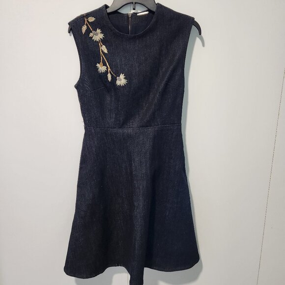 Elie Tahari Dresses & Skirts - Elie Tahari Sleeveless Black Gray Denim Dress Beaded Sewn Detailing Size 4